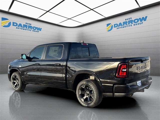 Ram 1500 Vehicle Full-screen Gallery Image 3