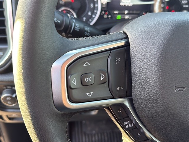 Ram 1500 Vehicle Full-screen Gallery Image 9