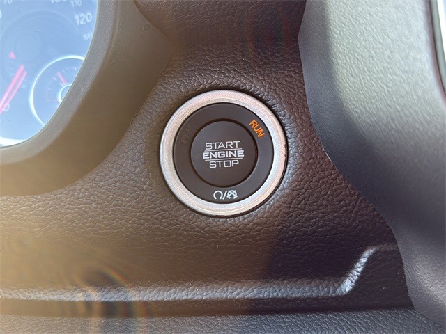 Ram 1500 Vehicle Full-screen Gallery Image 22