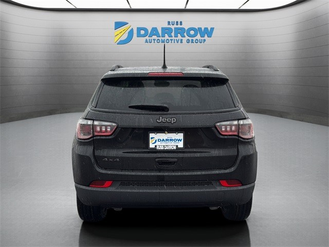 Jeep Compass Vehicle Full-screen Gallery Image 4