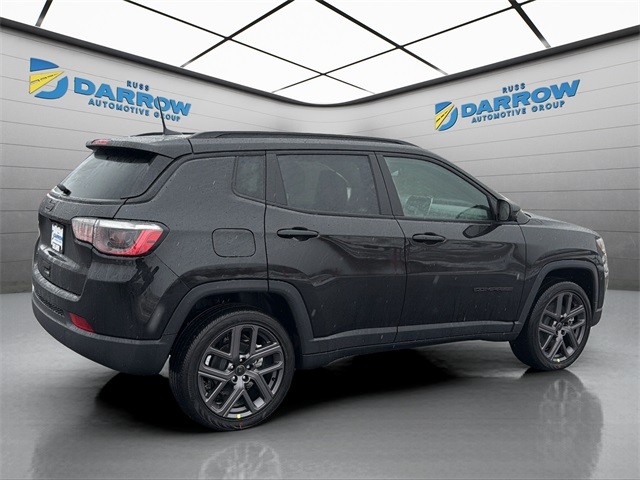 Jeep Compass Vehicle Full-screen Gallery Image 5