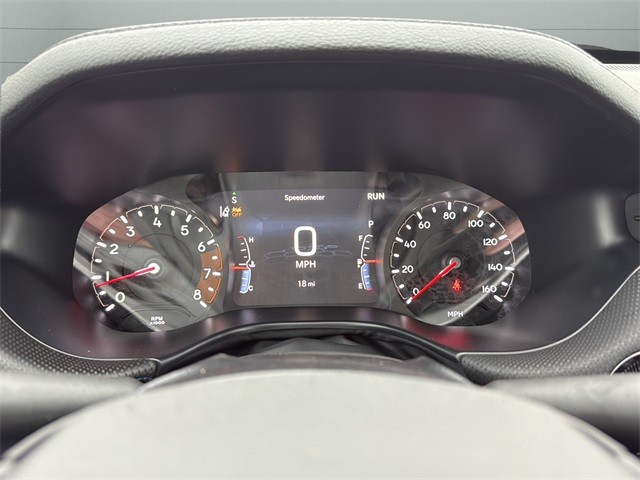 Jeep Compass Vehicle Full-screen Gallery Image 13