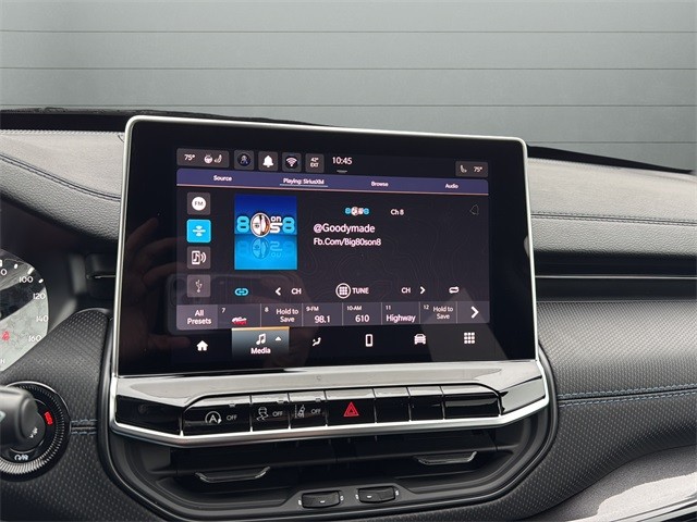 Jeep Compass Vehicle Full-screen Gallery Image 20