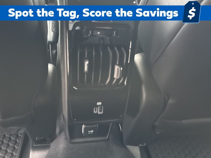 Jeep Compass Vehicle Full-screen Gallery Image 17