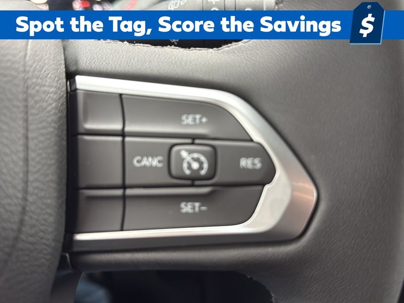 Jeep Compass Vehicle Full-screen Gallery Image 18