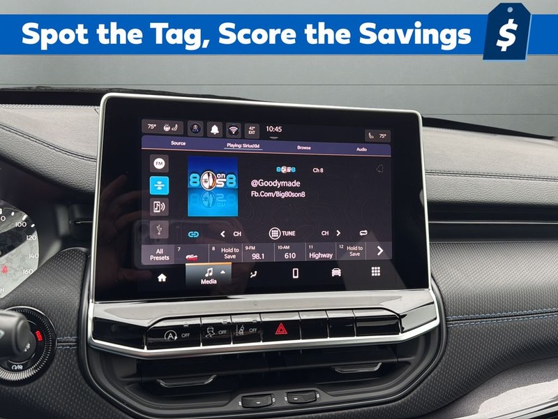 Jeep Compass Vehicle Full-screen Gallery Image 20