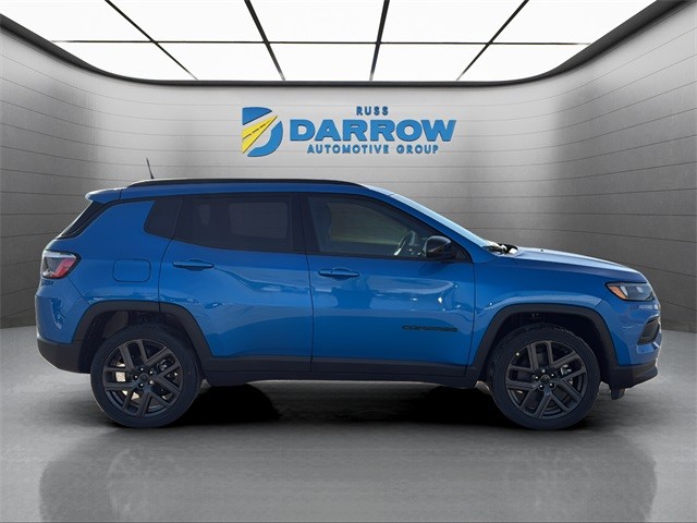 Jeep Compass Vehicle Full-screen Gallery Image 6