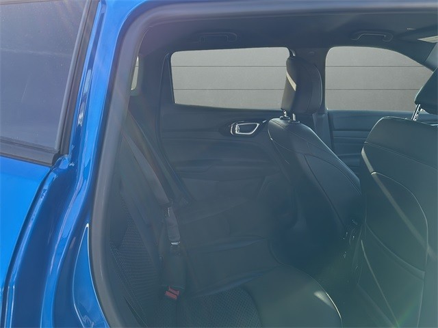 Jeep Compass Vehicle Full-screen Gallery Image 14