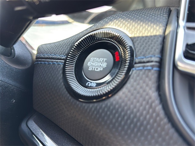 Jeep Compass Vehicle Full-screen Gallery Image 22