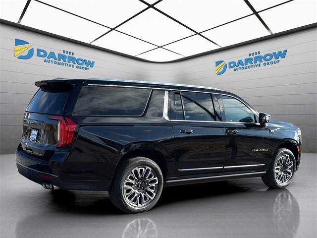 GMC Yukon XL Vehicle Full-screen Gallery Image 5