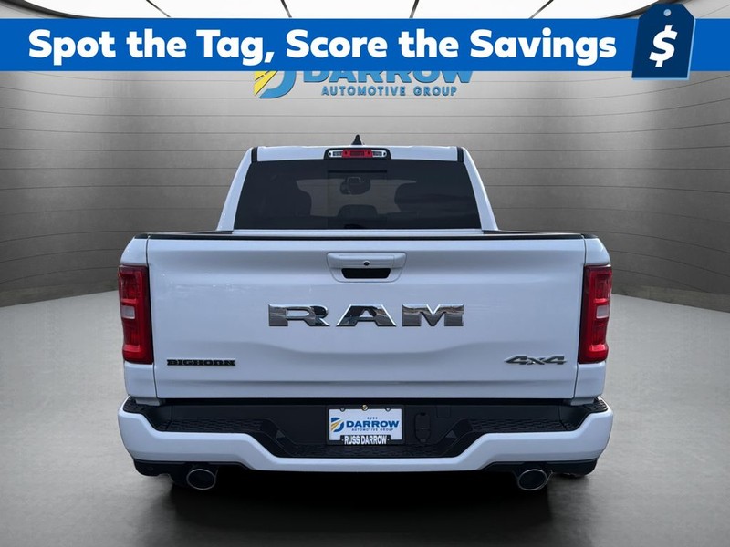 Ram 1500 Vehicle Full-screen Gallery Image 4