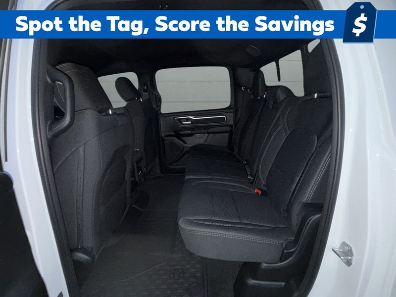 Ram 1500 Vehicle Full-screen Gallery Image 16