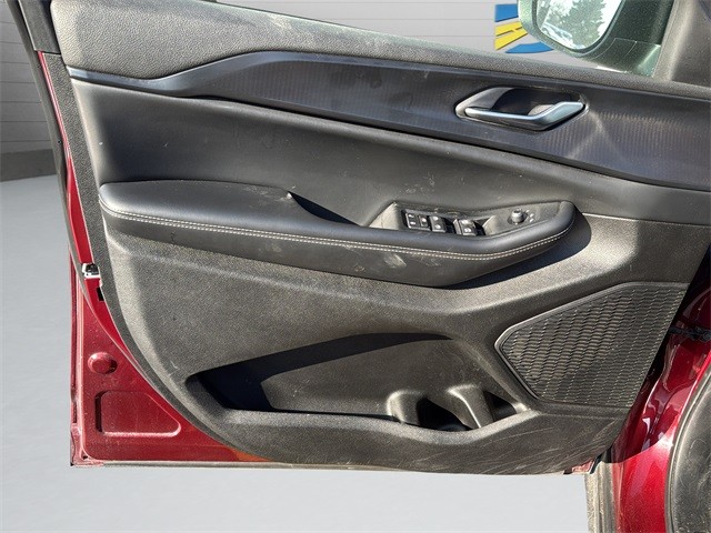 Jeep Grand Cherokee L Vehicle Full-screen Gallery Image 11