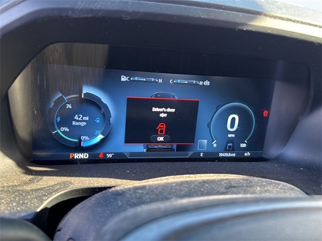 Ford F-150 Lightning Vehicle Full-screen Gallery Image 11