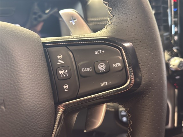 Ram 1500 Vehicle Full-screen Gallery Image 19