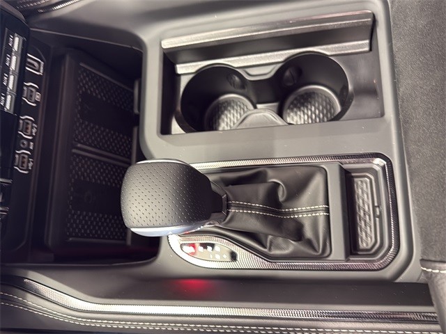 Ram 1500 Vehicle Full-screen Gallery Image 21