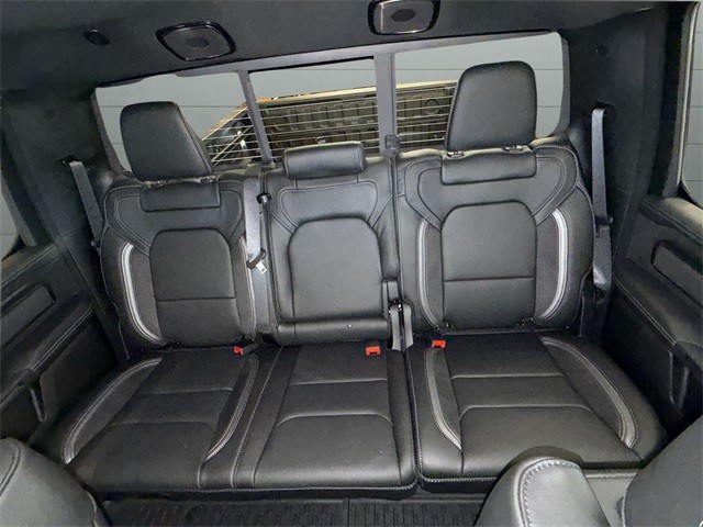 Ram 1500 Vehicle Full-screen Gallery Image 29