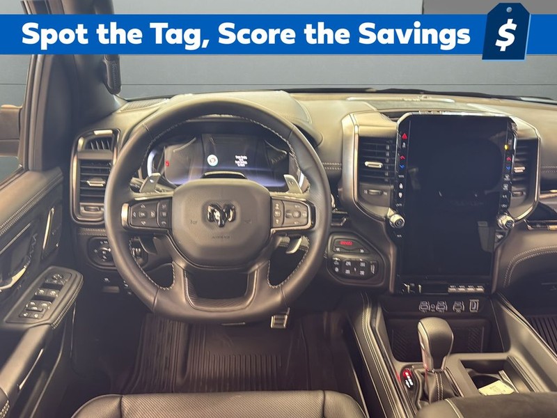 Ram 1500 Vehicle Full-screen Gallery Image 12