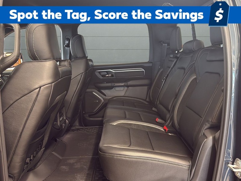 Ram 1500 Vehicle Full-screen Gallery Image 16