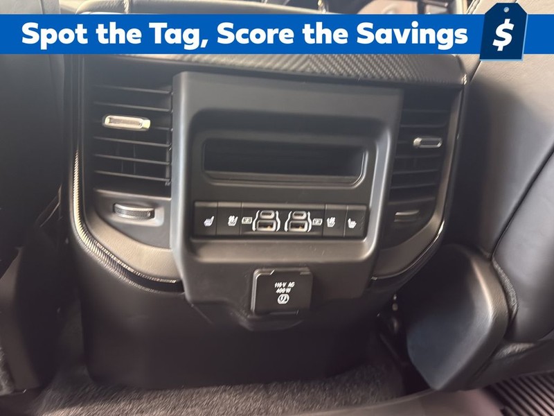 Ram 1500 Vehicle Full-screen Gallery Image 17