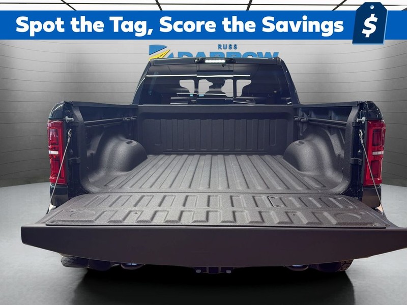 Ram 1500 Vehicle Full-screen Gallery Image 25