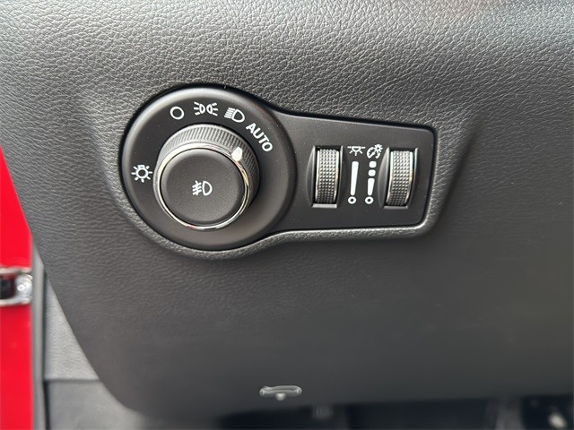 Jeep Compass Vehicle Full-screen Gallery Image 18