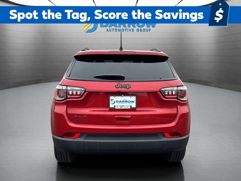 Jeep Compass Vehicle Full-screen Gallery Image 4