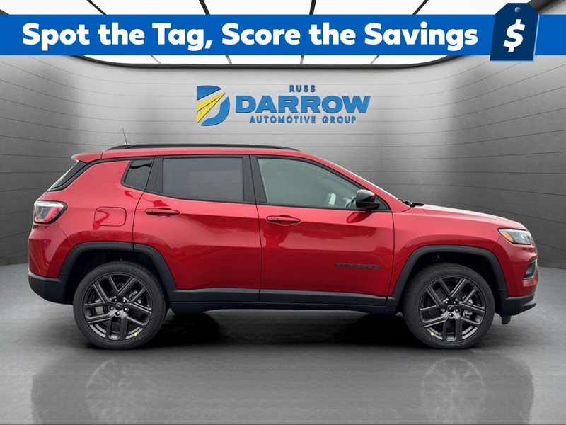 Jeep Compass Vehicle Full-screen Gallery Image 6