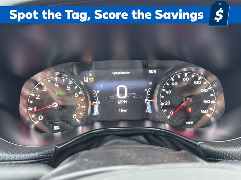 Jeep Compass Vehicle Full-screen Gallery Image 13