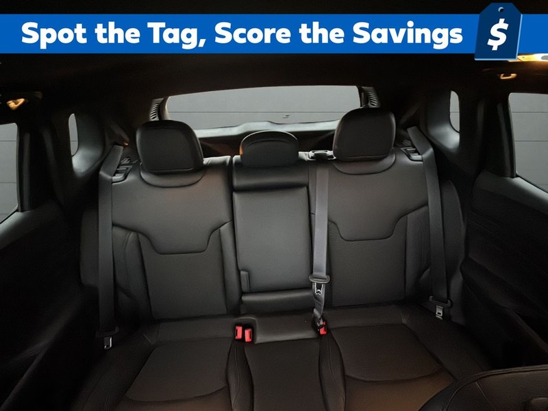 Jeep Compass Vehicle Full-screen Gallery Image 29