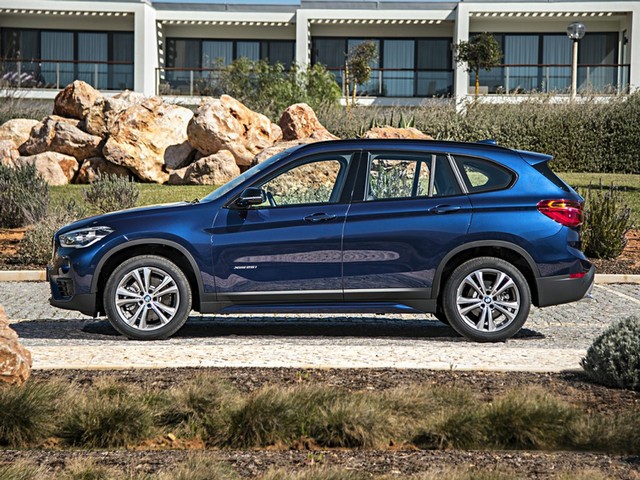 2016 BMW X1 28i's photo
