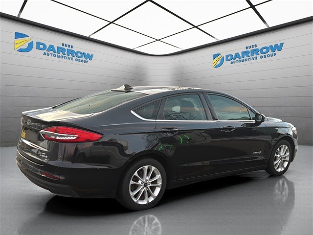 Ford Fusion Hybrid Vehicle Full-screen Gallery Image 5