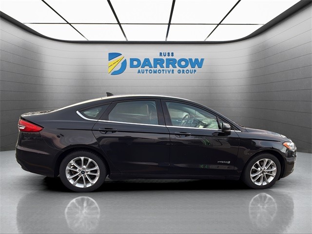 Ford Fusion Hybrid Vehicle Full-screen Gallery Image 6