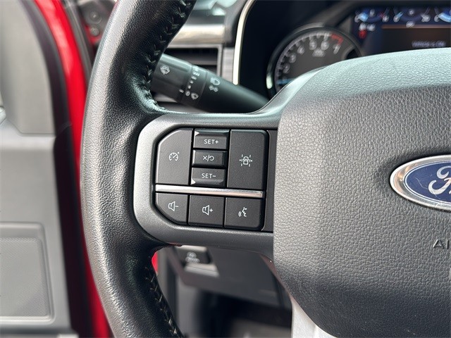 Ford F-150 Vehicle Full-screen Gallery Image 07