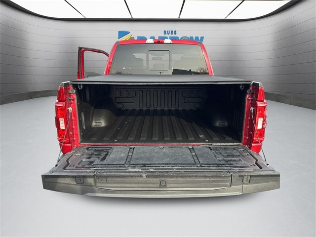 Ford F-150 Vehicle Full-screen Gallery Image 25