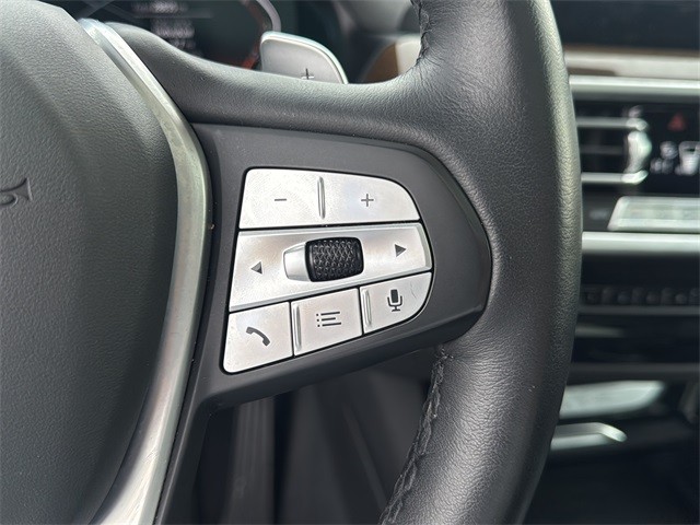 BMW X3 Vehicle Full-screen Gallery Image 20