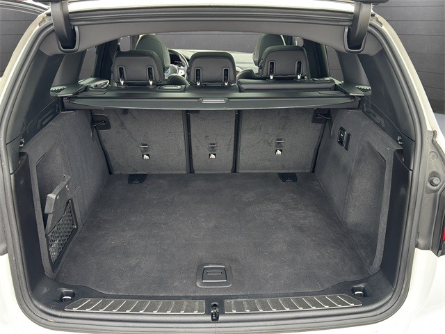 BMW X3 Vehicle Full-screen Gallery Image 28