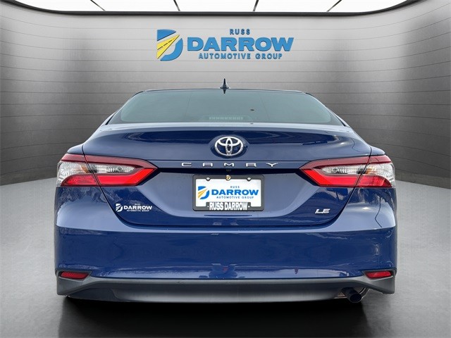 Toyota Camry Vehicle Full-screen Gallery Image 4