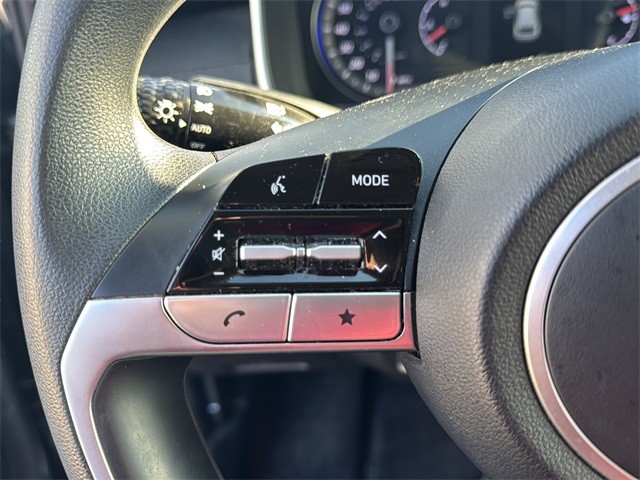 Hyundai Tucson Vehicle Full-screen Gallery Image 9