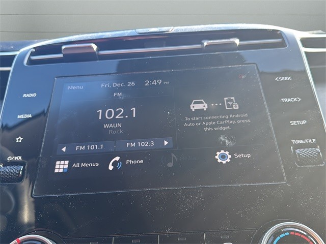 Hyundai Tucson Vehicle Full-screen Gallery Image 11