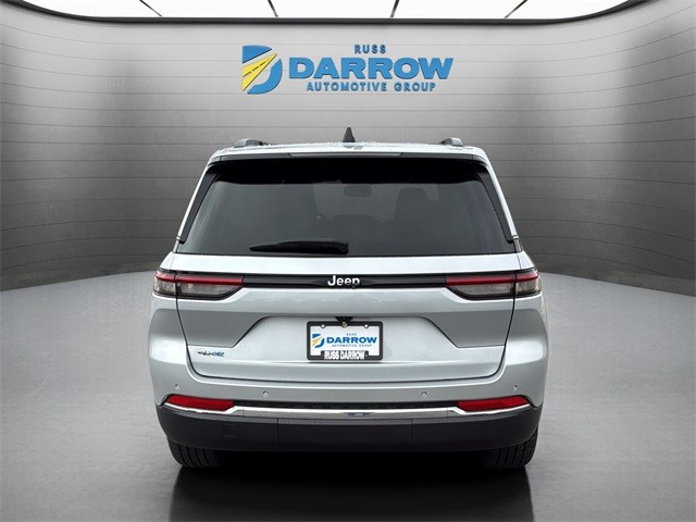 Jeep Grand Cherokee 4xe Vehicle Full-screen Gallery Image 4