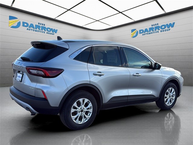 Ford Escape Vehicle Full-screen Gallery Image 05