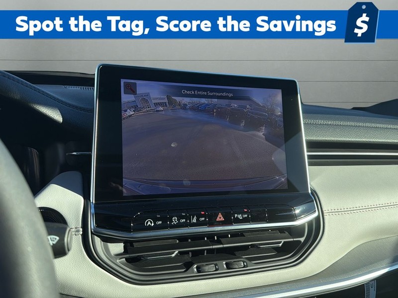 Jeep Compass Vehicle Full-screen Gallery Image 22