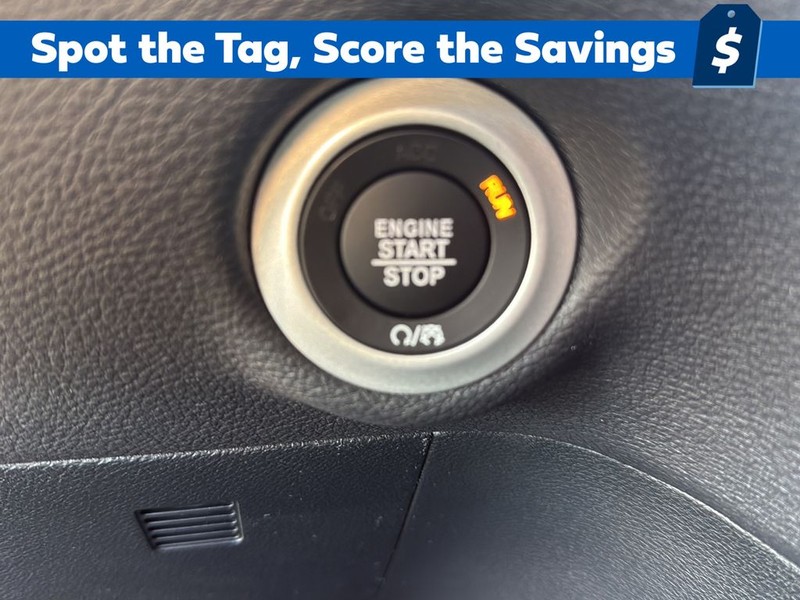 Chrysler Pacifica Vehicle Full-screen Gallery Image 19