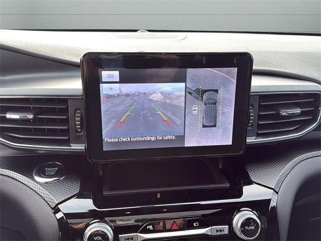 Ford Explorer Vehicle Full-screen Gallery Image 22