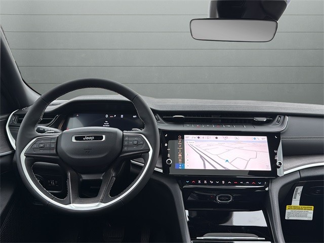 Jeep Grand Cherokee Vehicle Full-screen Gallery Image 12