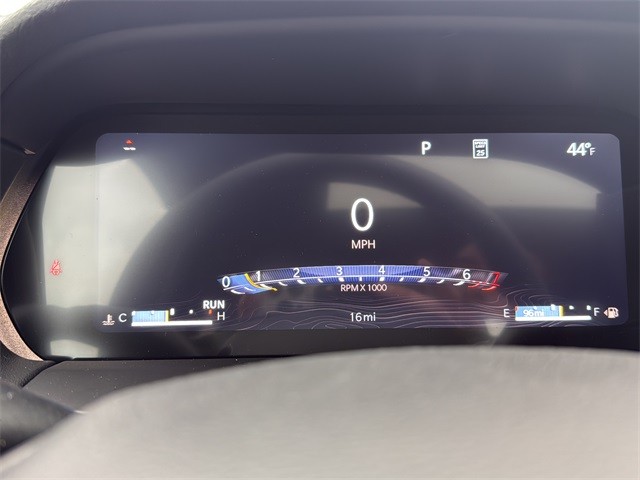 Jeep Grand Cherokee Vehicle Full-screen Gallery Image 13