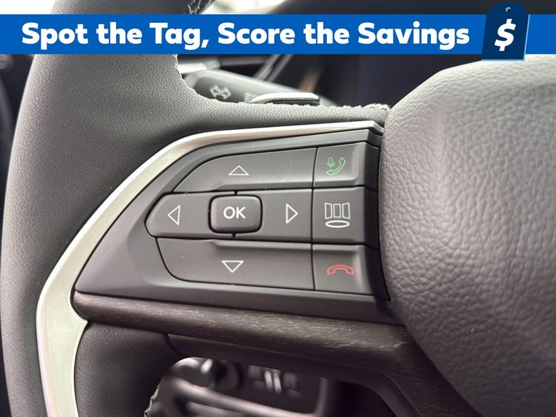 Jeep Grand Cherokee Vehicle Full-screen Gallery Image 9