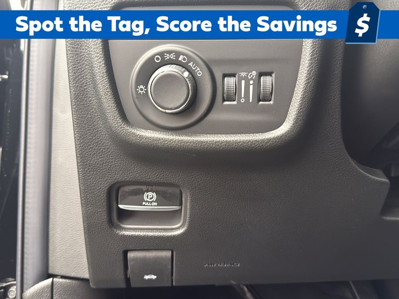 Jeep Grand Cherokee Vehicle Full-screen Gallery Image 19