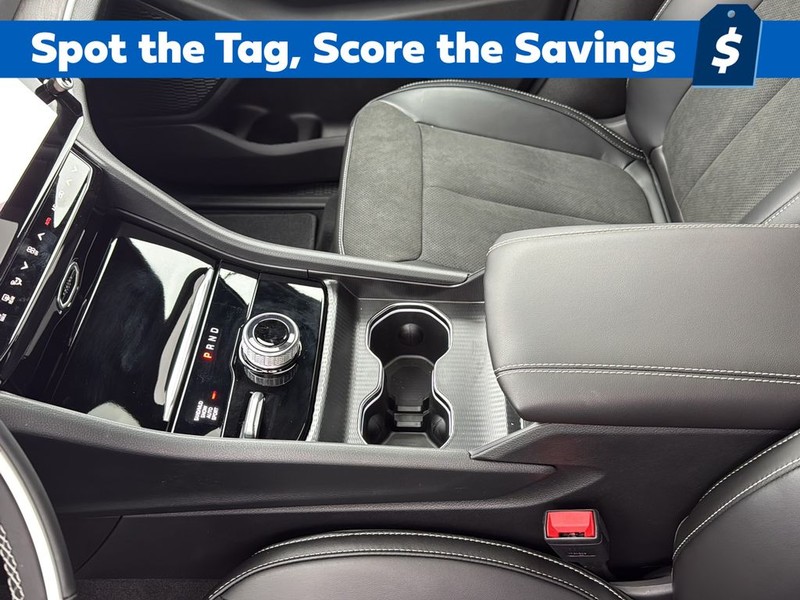 Jeep Grand Cherokee Vehicle Full-screen Gallery Image 22